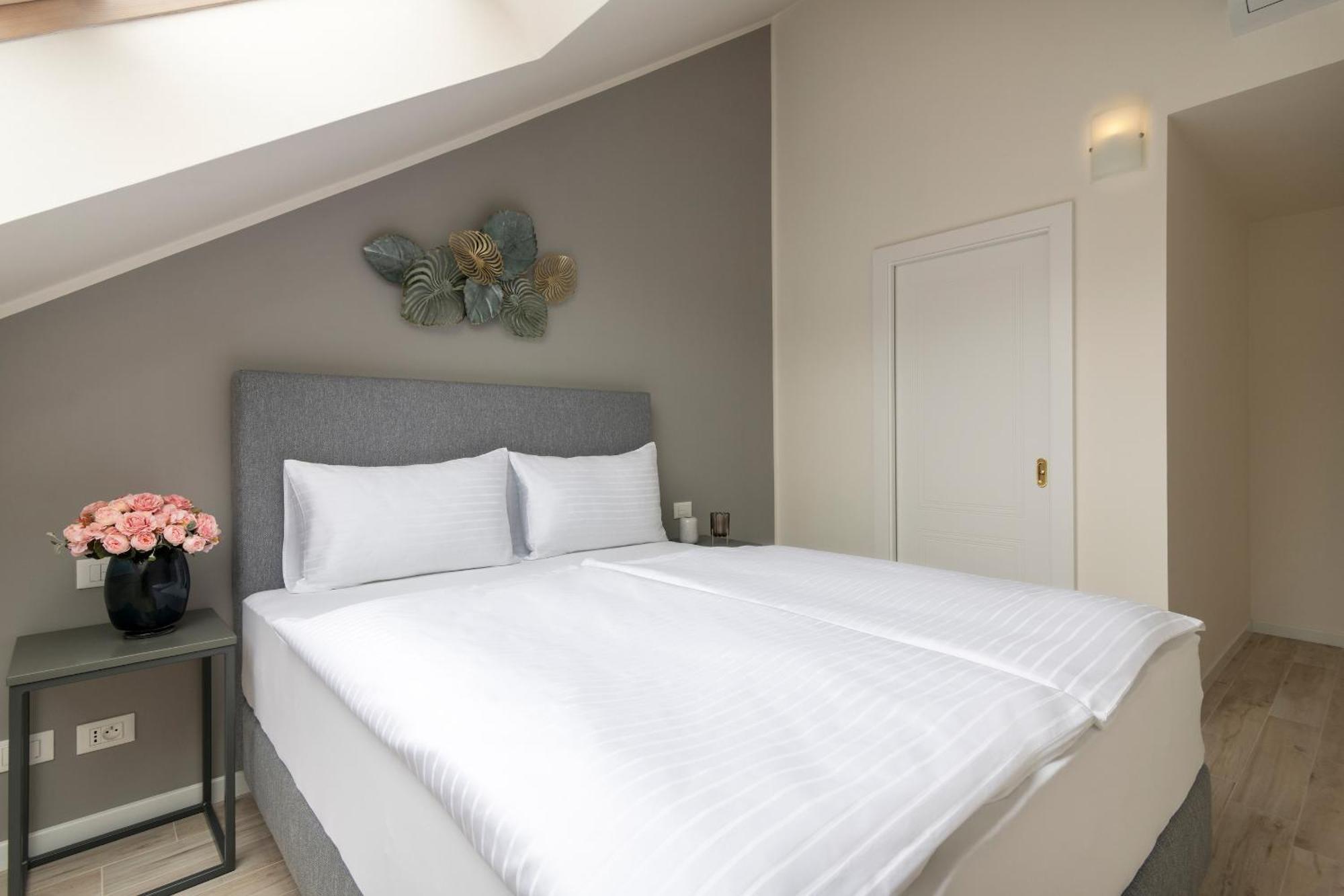 Kinsky Garden Apartments And Suites By Dwellfort Прага Номер фото